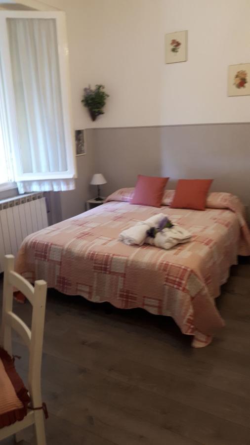 Bed and Breakfast Ai Tre Limoni Varraze Exterior foto